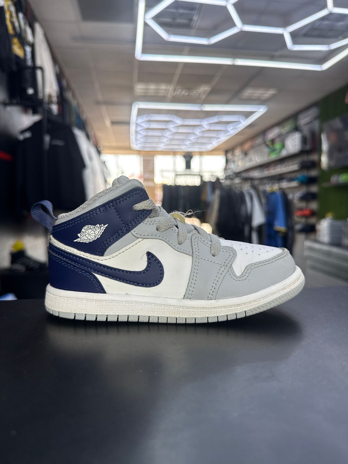 J1 MID “GREY/NACY”  (SZ 10c) USED/NO BOX