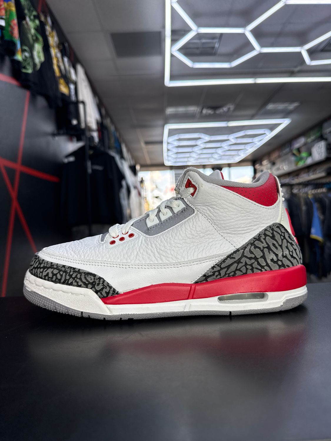 J3 “FIRE RED”  (SZ 7Y / 8.5W)  USED/OG ALL