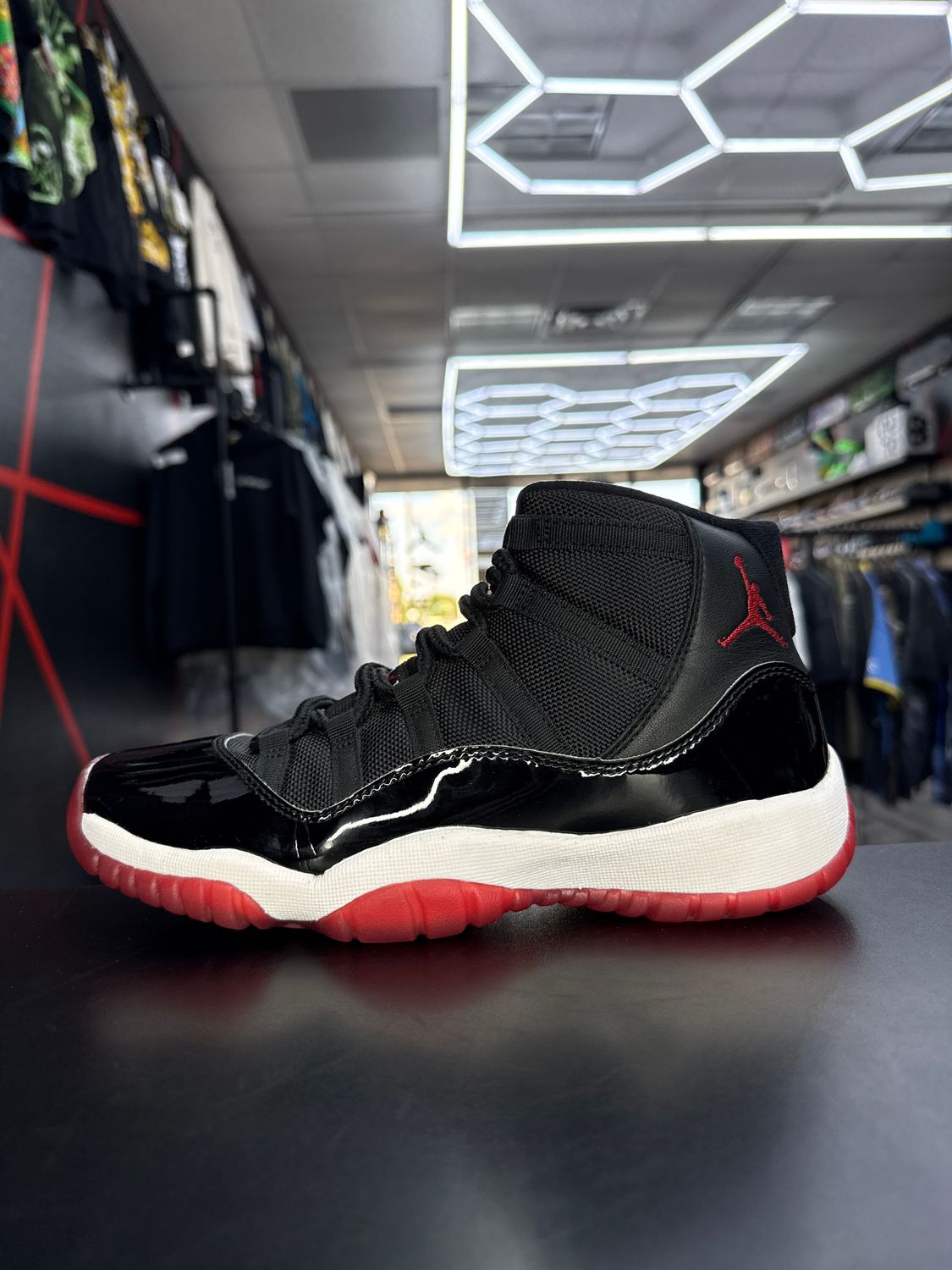 J11 “BRED”   (SZ 7Y / 8.5W)  USED/OG ALL