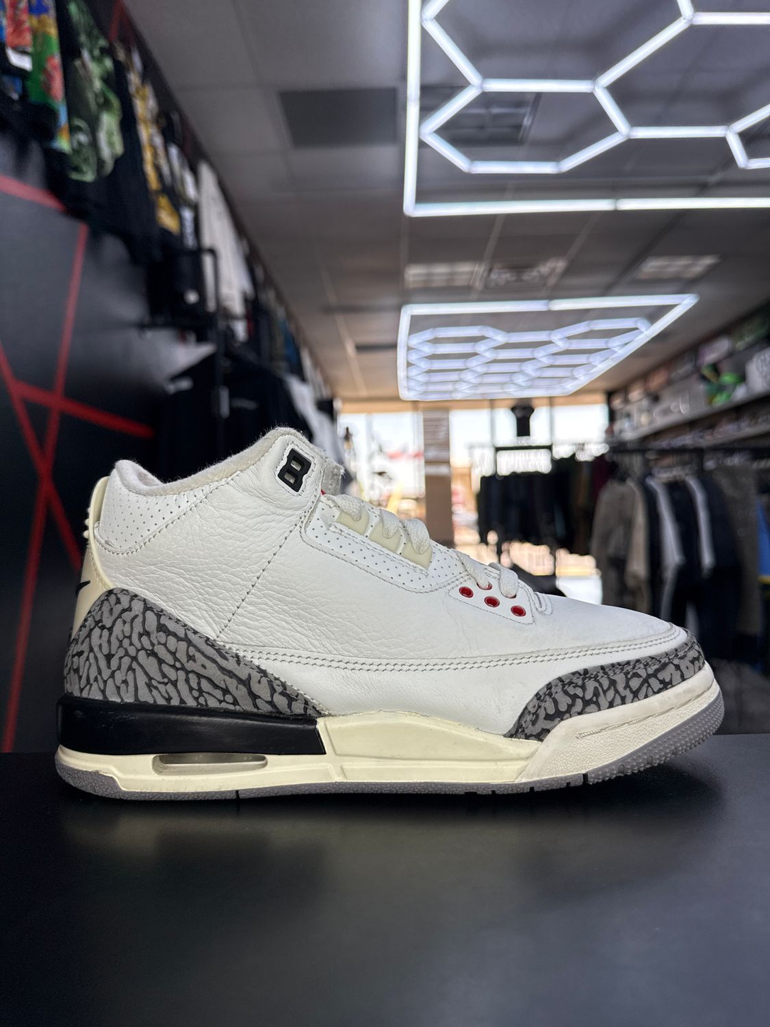 J3 “WHT CEMENT”  (SZ 7Y / 8.5W)  USED/NO BOX