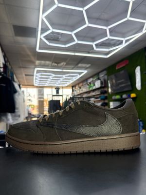 J1 LOW x TRAVIS SCOTT “VELVET BROWN”  (SZ 13)  USED/OG BOX