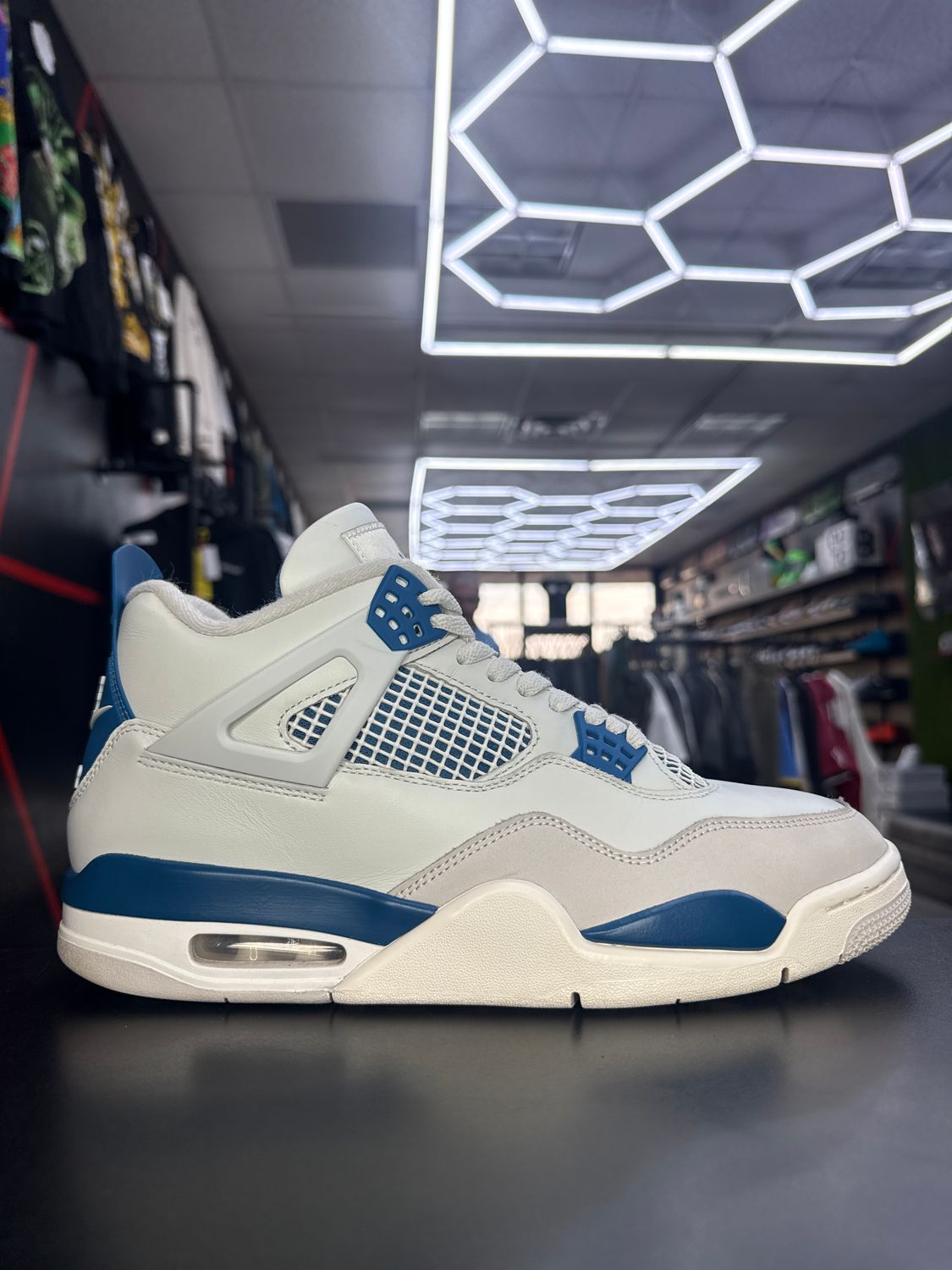 J4 “MILITARY BLUE”  (SZ 11)  USED/OG BOX