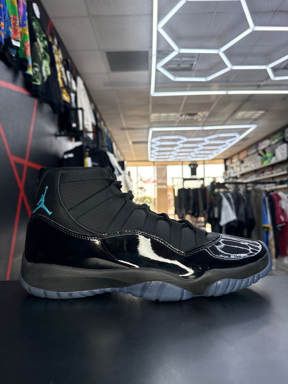 J11 “GAMMA”  (SZ 12)  USED/OG BOX