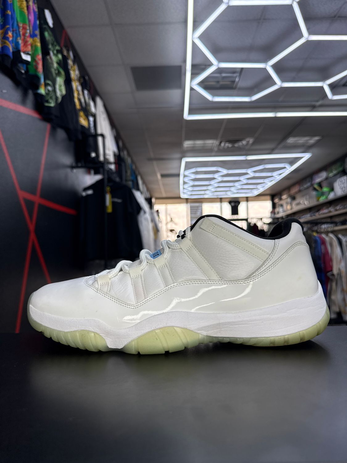 J11 LOW “LEGEND BLUE”  (SZ 13)  USED/OG BOX