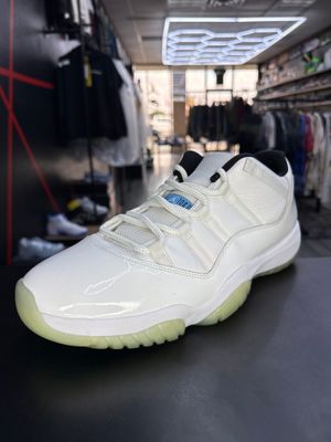 J11 LOW “LEGEND BLUE”  (SZ 13)  USED/OG BOX