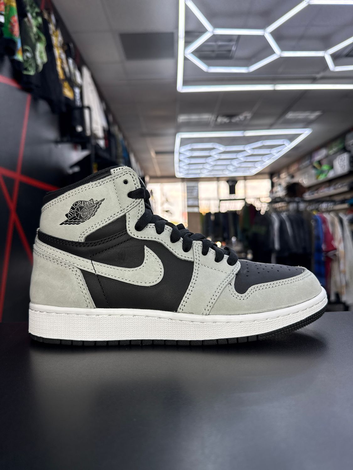 J1 “SHADOW 2.0”  (SZ 5.5Y / 7W)  USED/OG BOX