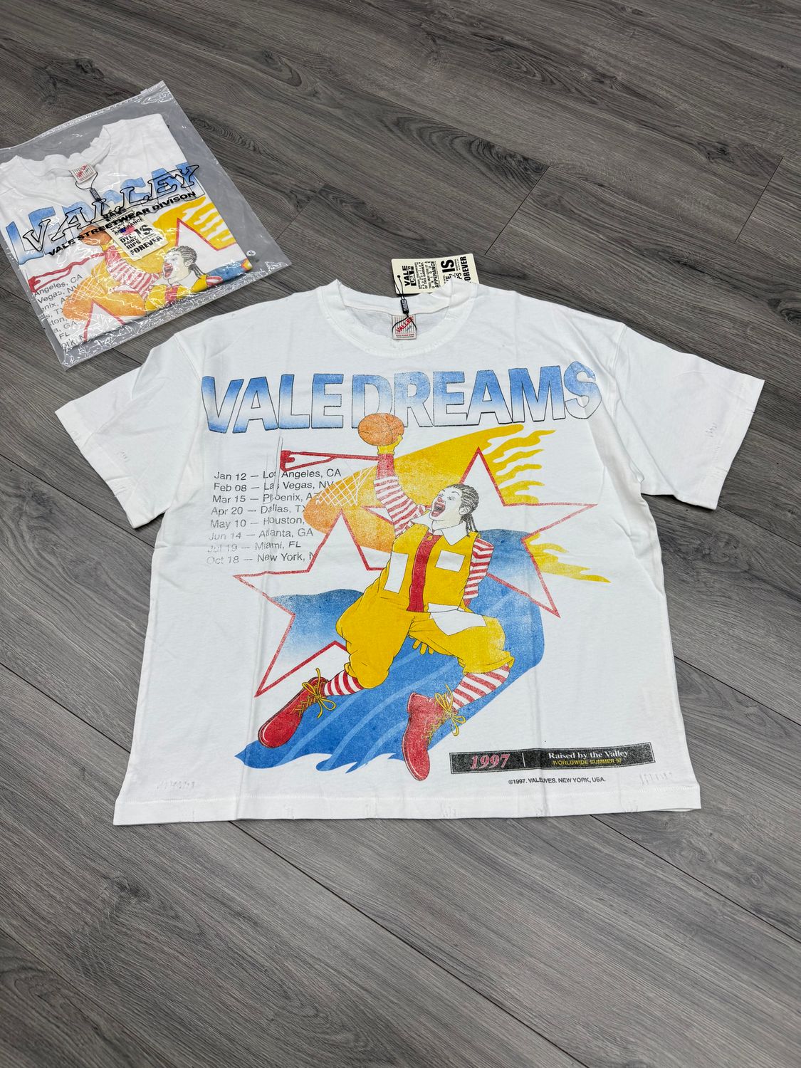VALE FOREVER TEE “AIR DONALD”  (LARGE)  NEW