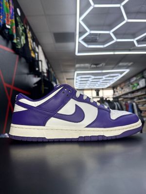 NIKE DUNK “COURT PURPLE”  (SZ 11)  USED/NO BOX