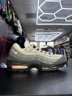 NIKE AIR MAX 95 “GUNSMOKE PINK”  (SZ 12)  USED/NO BOX