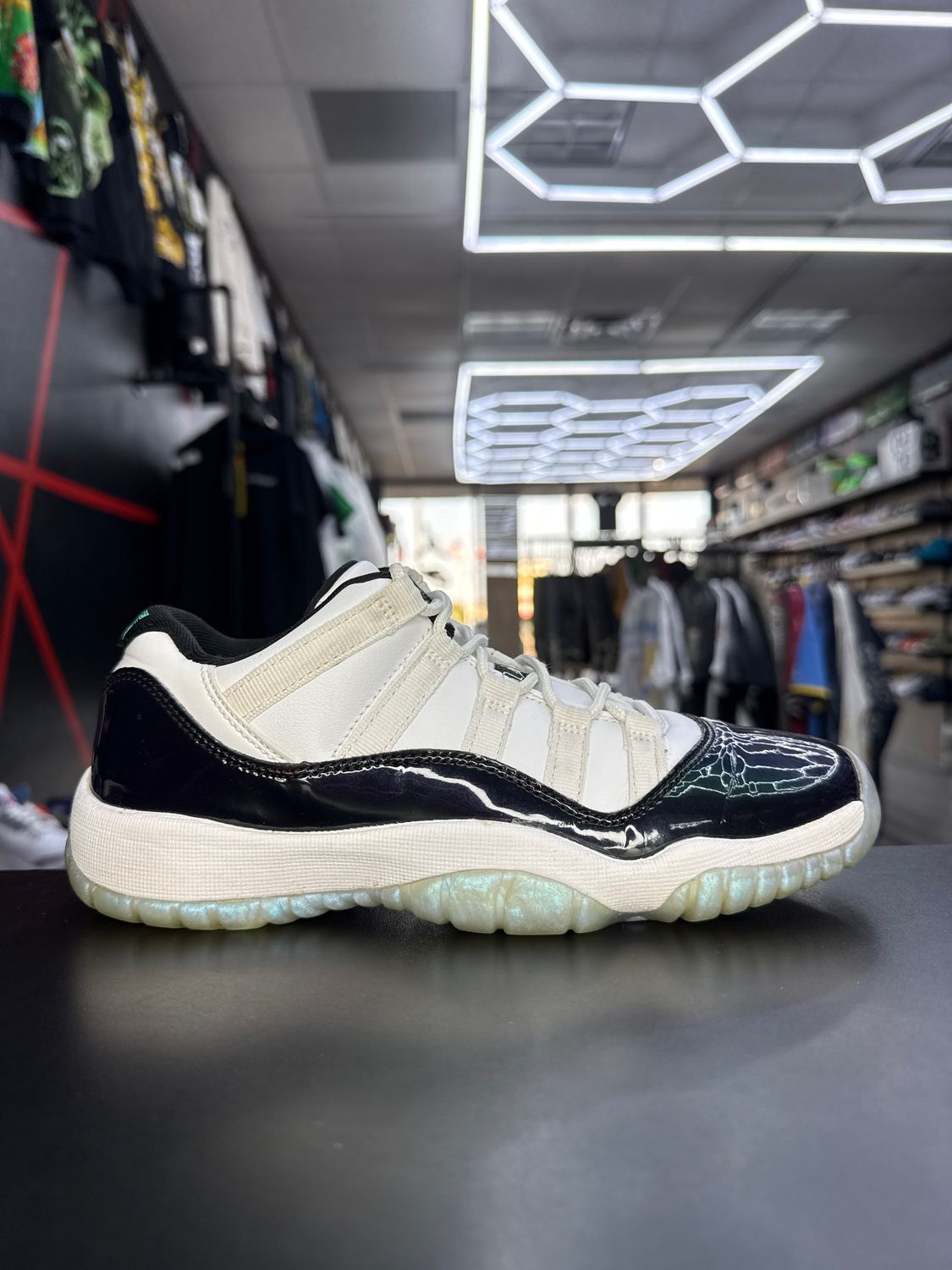 J11 “EMERALD”  (SZ 5Y / 6.5W)  USED/NO BOX