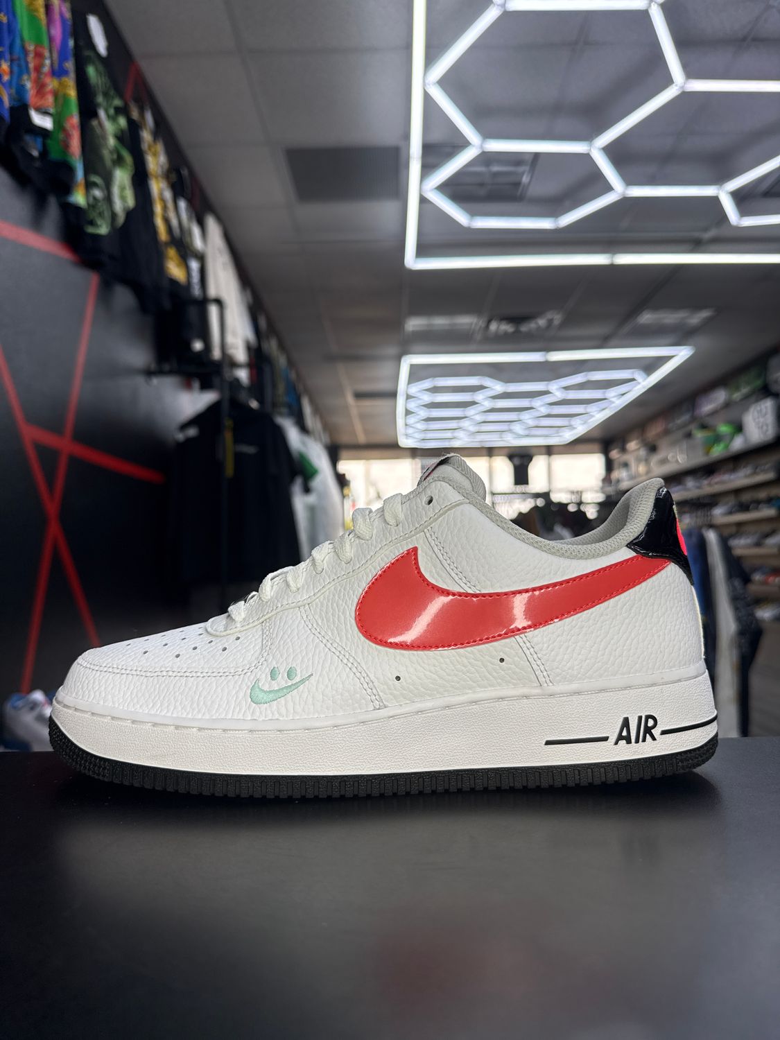 NIKE AF1 “SMILEY SWOOSH”  (SZ 10)  USED/NO BOX