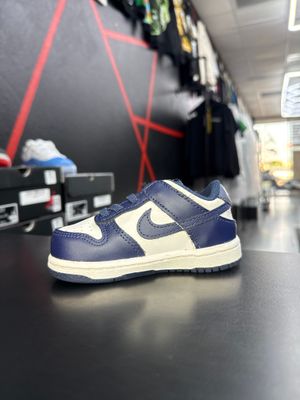 NIKE DUNK “NAVY”  (SZ 6c)  USED/NO BOX