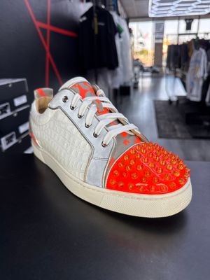 CHRISTAIN LOUBOUTIN  “ORANGE”  (SZ 10.5US)  USED/NO BOX