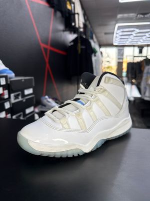 J11 “LEGEND BLUE”  (SZ 2Y)  USED/NO BOX