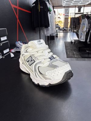 NEW BALANCE 530  “WHT”  (SZ 4c)  WORN 1x/NO BOX
