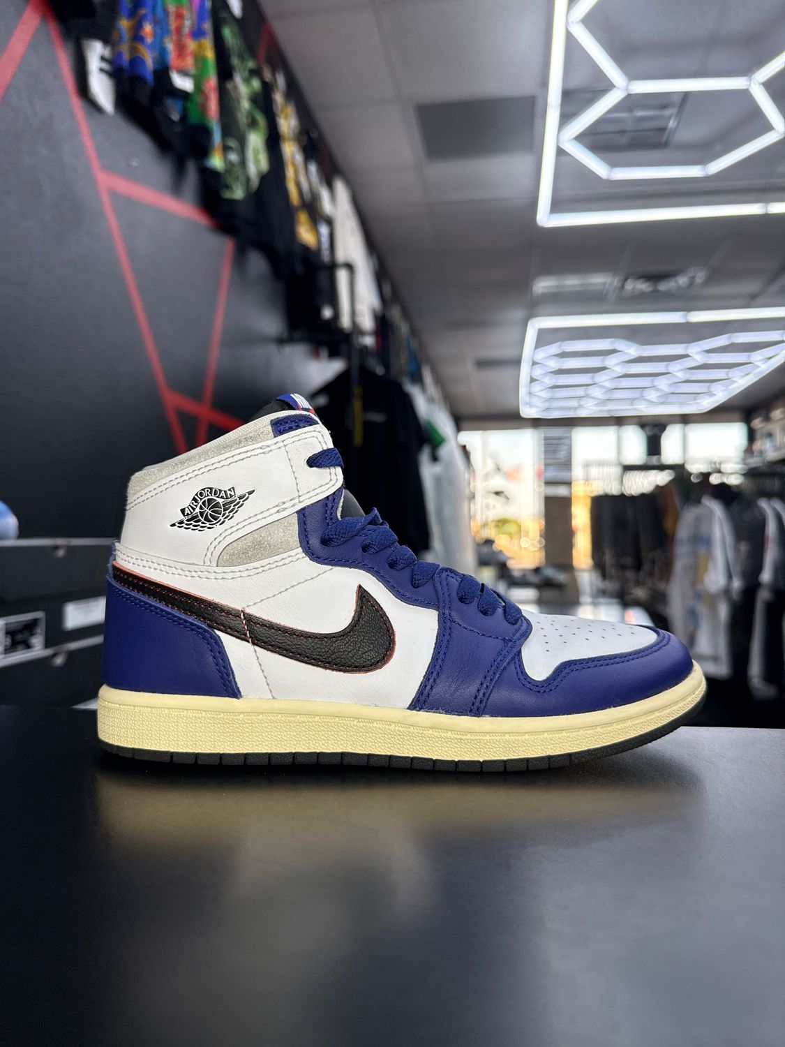 J1 “RARE AIR”  (SZ 3Y)  USED/NO BOX
