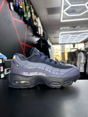 NIKE AIR MAX “NAVY”  (SZ 2.5Y)  USED/NO BOX