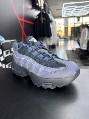 NIKE AIR MAX “NAVY”  (SZ 2.5Y)  USED/NO BOX