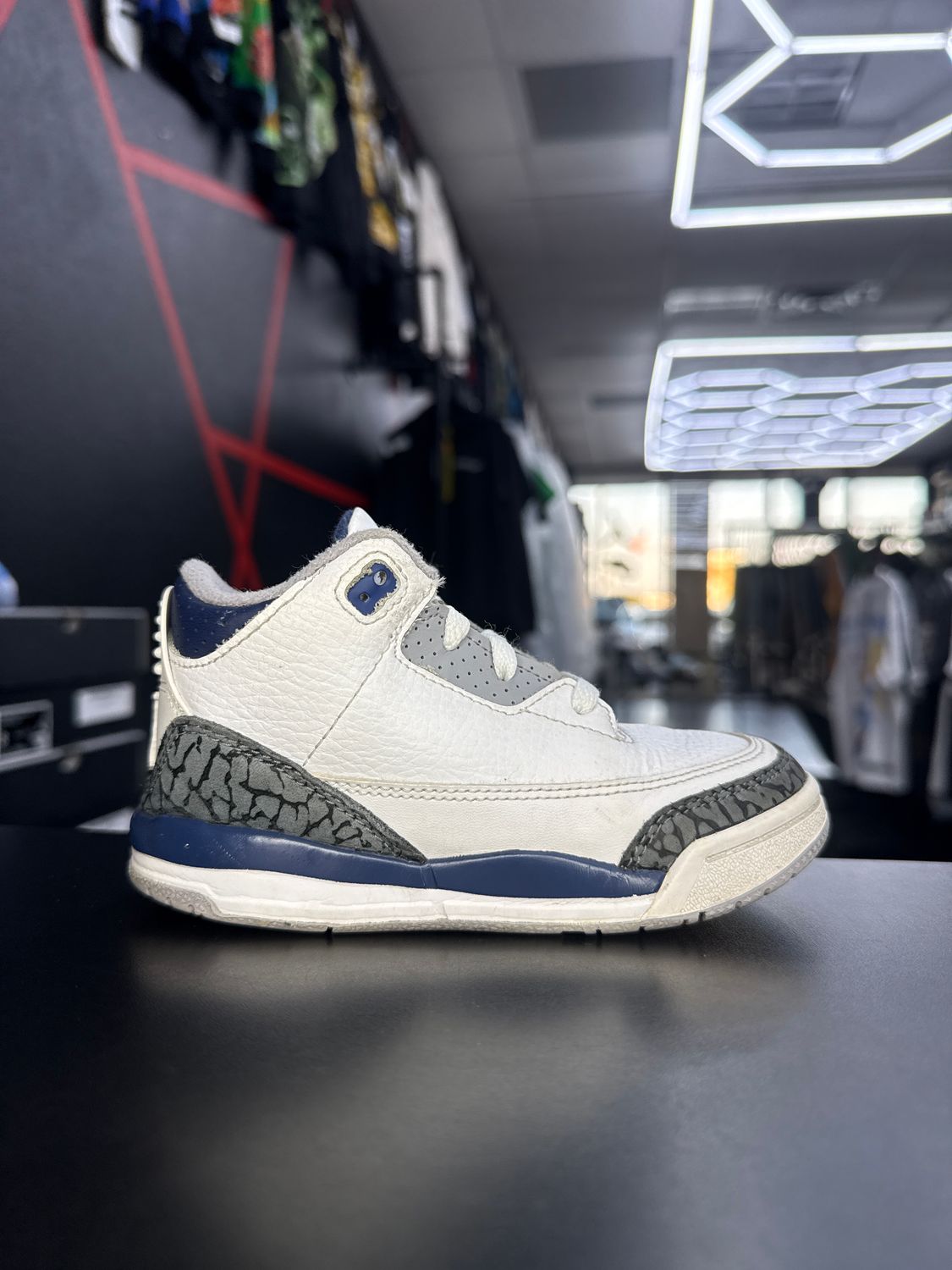 J3 “MIDNIGHT NAVY”  (SZ 9c)  USED/NO BOX