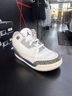 J3 “MIDNIGHT NAVY”  (SZ 9c)  USED/NO BOX