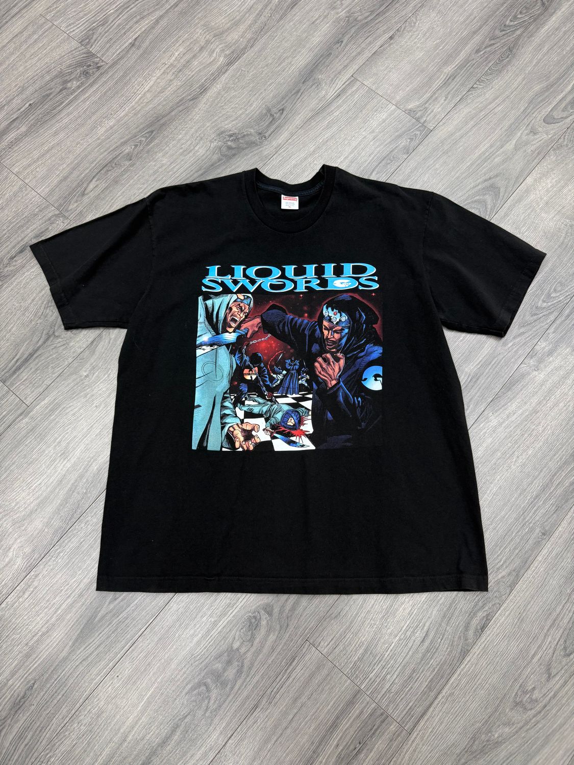 SUPREME TEE “LIQUID SWORDS/BLK”  (X-LARGE)  PRE OWNED