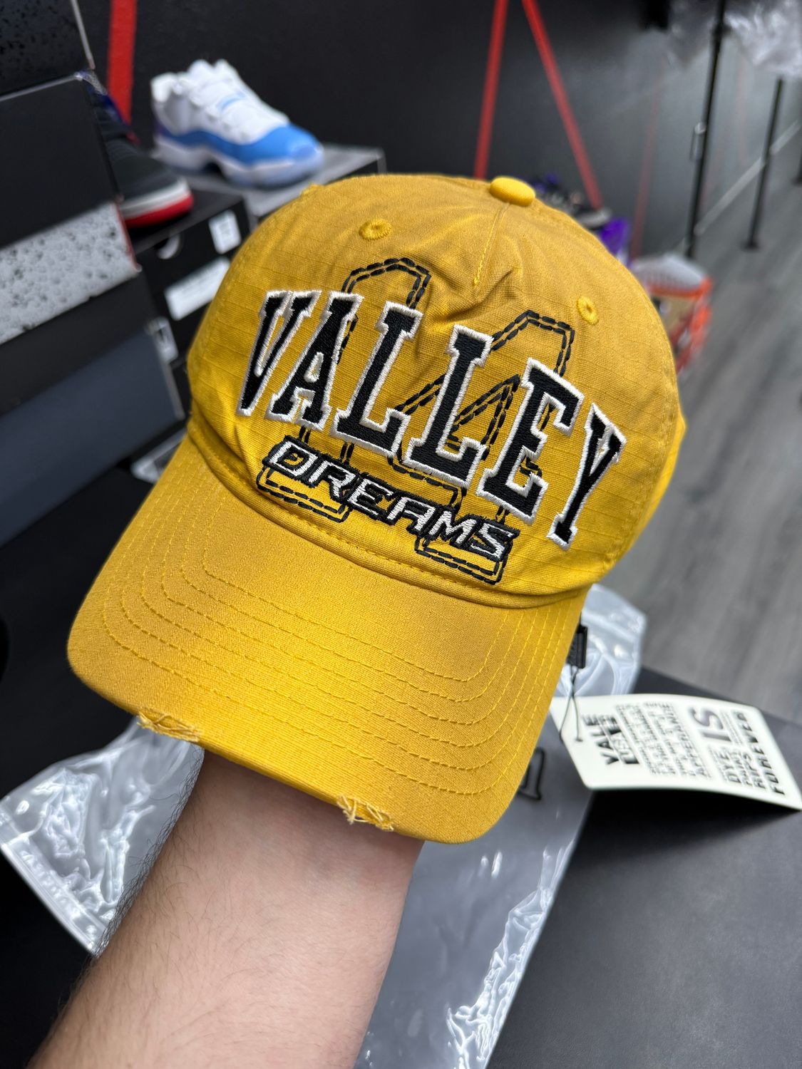 VALE FOREVER HAT “YLW”  (NEW)
