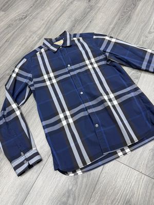 BURBERRY POLO L/S  “BLUE”  (MEDIUM)  PRE OWNED