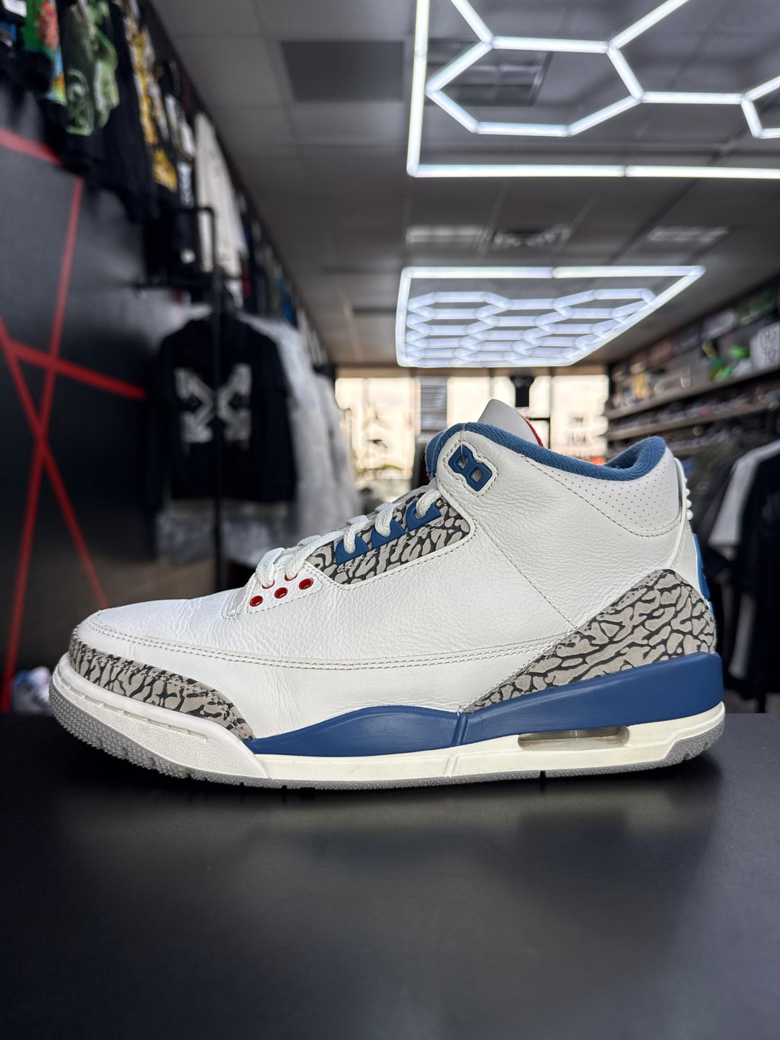 J3 “TRUE BLUE”  (SZ 8.5)  USED/OG ALL