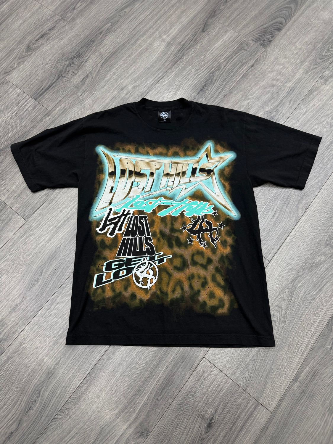 LOST HILLS TEE “BLK/BLUE”  (MEDIUM)  NEW