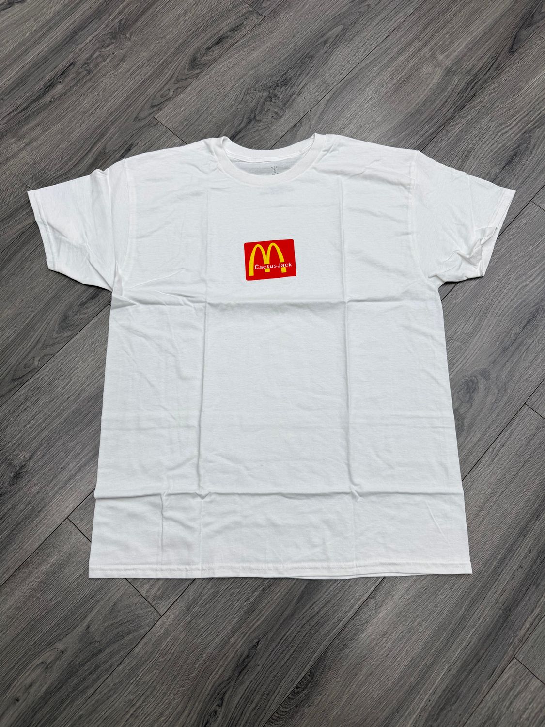 TRAVIS SCOTT x MCDONALDS TEE “WHT”  (X-LARGE)  NEW