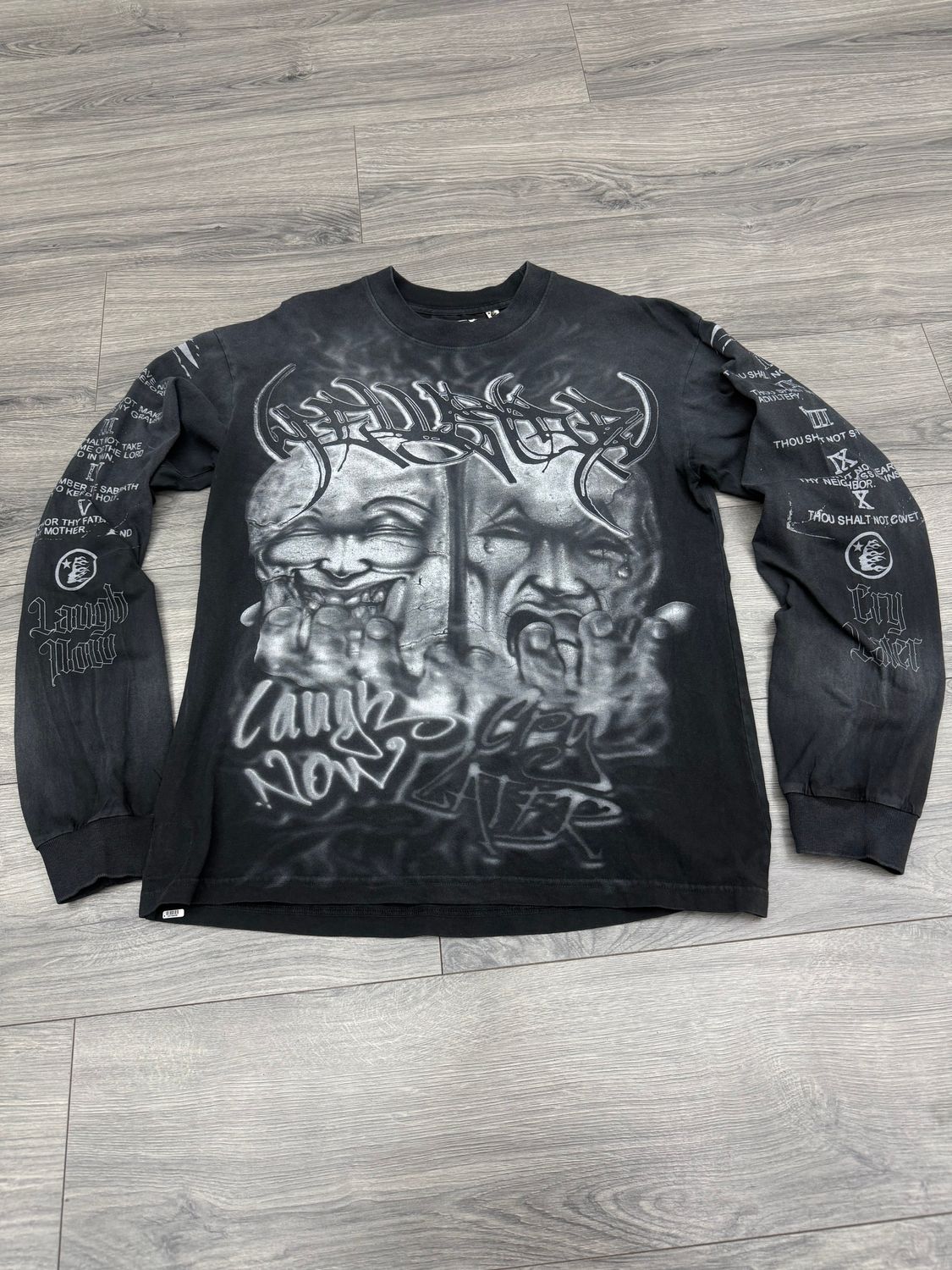 HELLSTAR L/S TEE “LAUGH NOW CRY LATER”  (SMALL)  PRE-OWNED