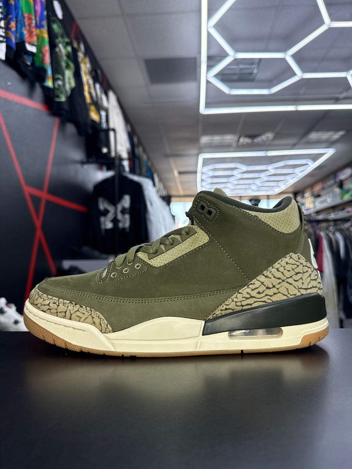 J3 “FAMILY AFFAIR”  (SZ 9)  USED/OG ALL