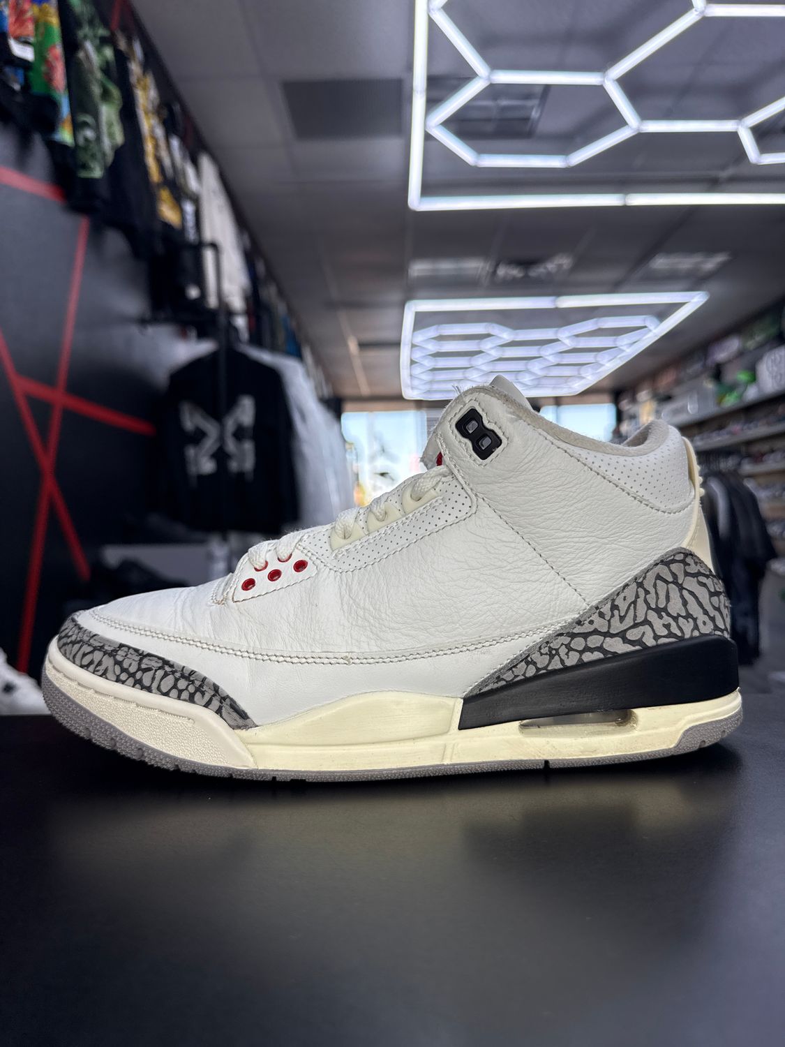 J3 “WHT CEMENT”  (SZ 8.5)  USED/OG ALL