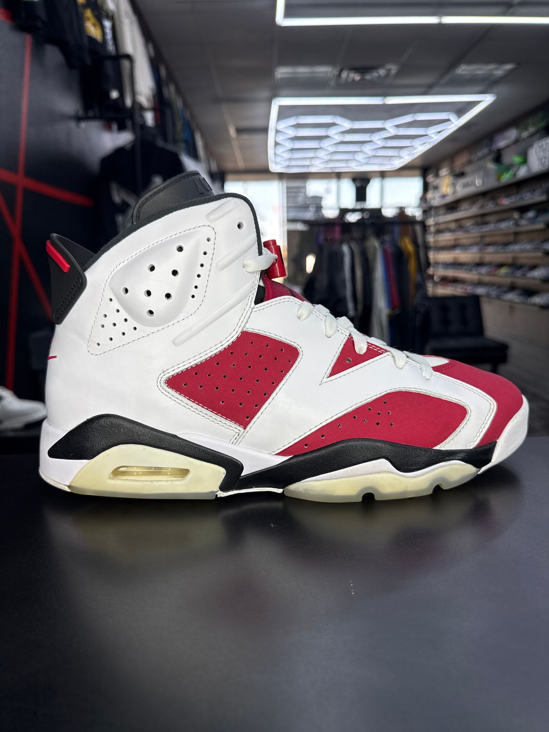 J6  “CARMINE”  (SZ 11)  USED/OG ALL