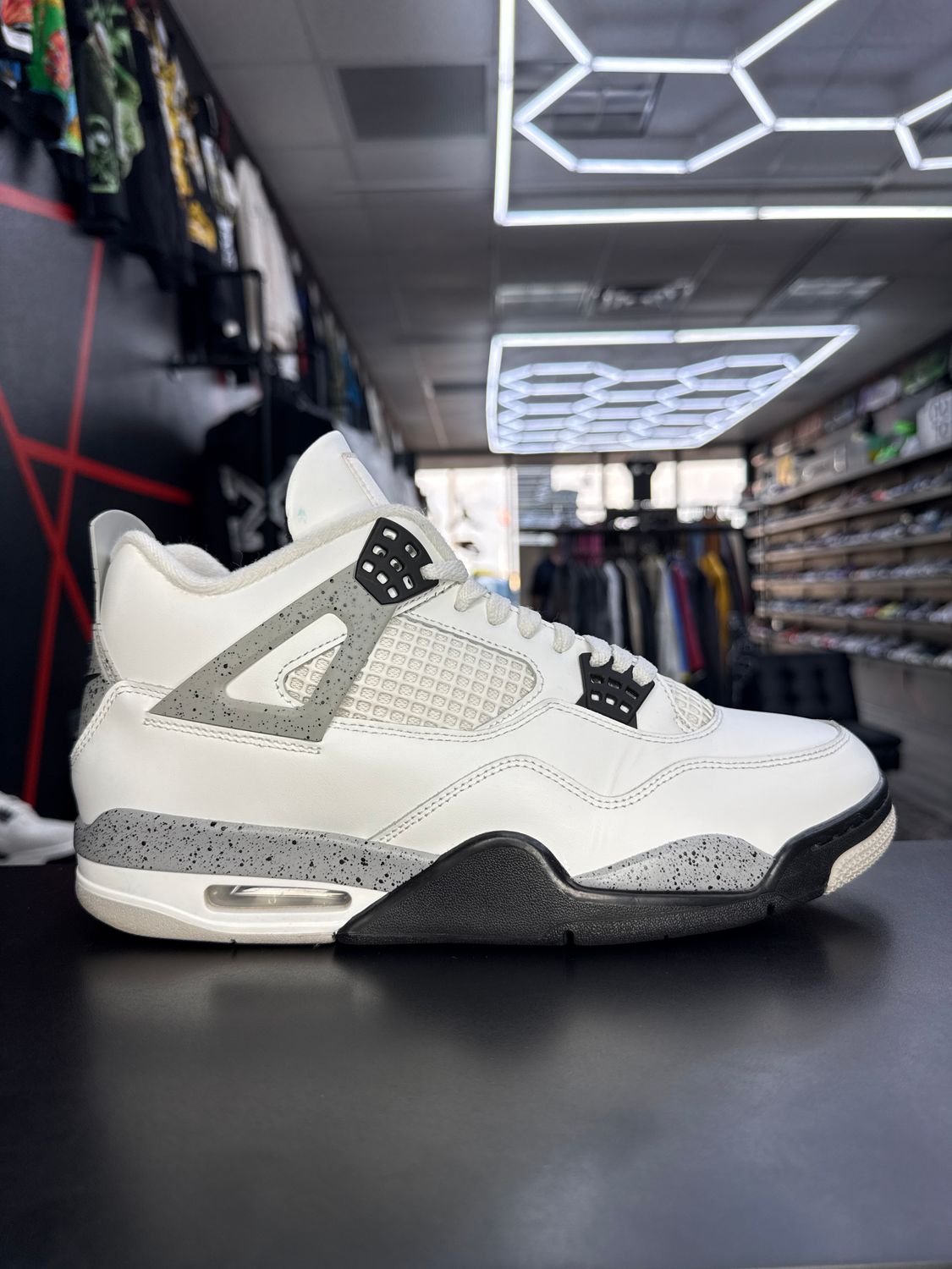 J4 “WHT CEMENT”  (SZ 11.5)  USED/NO BOX