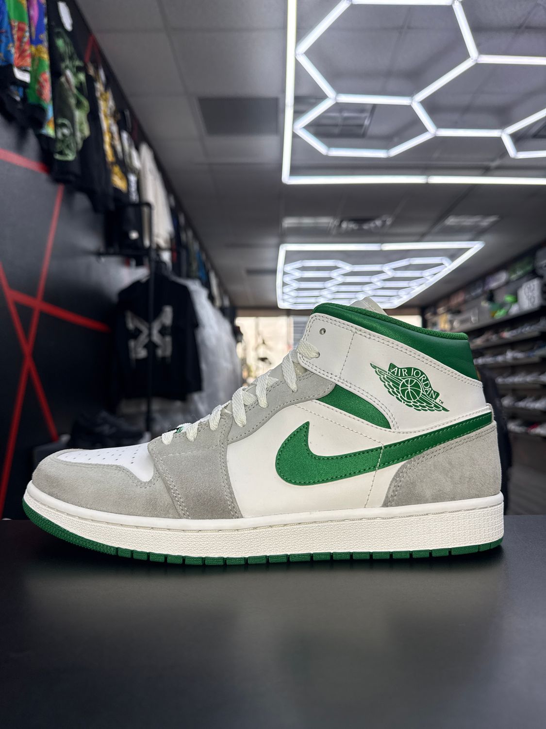 J1 MID “SMOKE PINE GRN”  (SZ 12.5)  USED/OG ALL