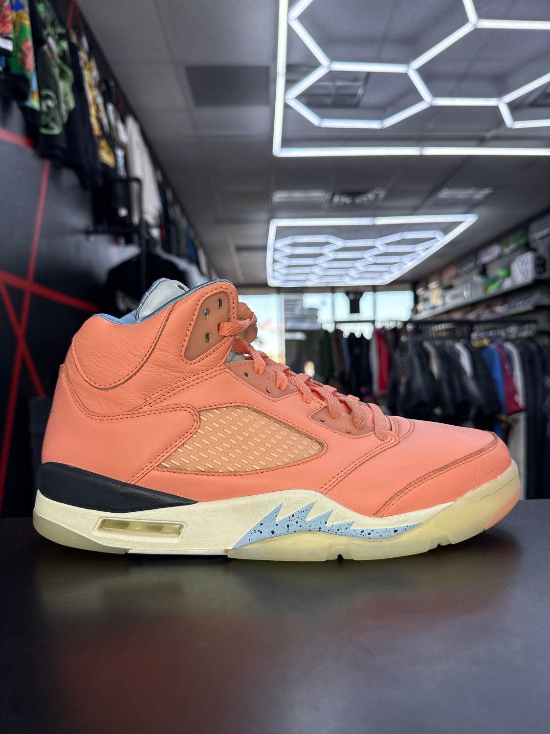 J5 “DJ KHALID / CRIMSON”  (SZ 10.5)  USED/NO BOX