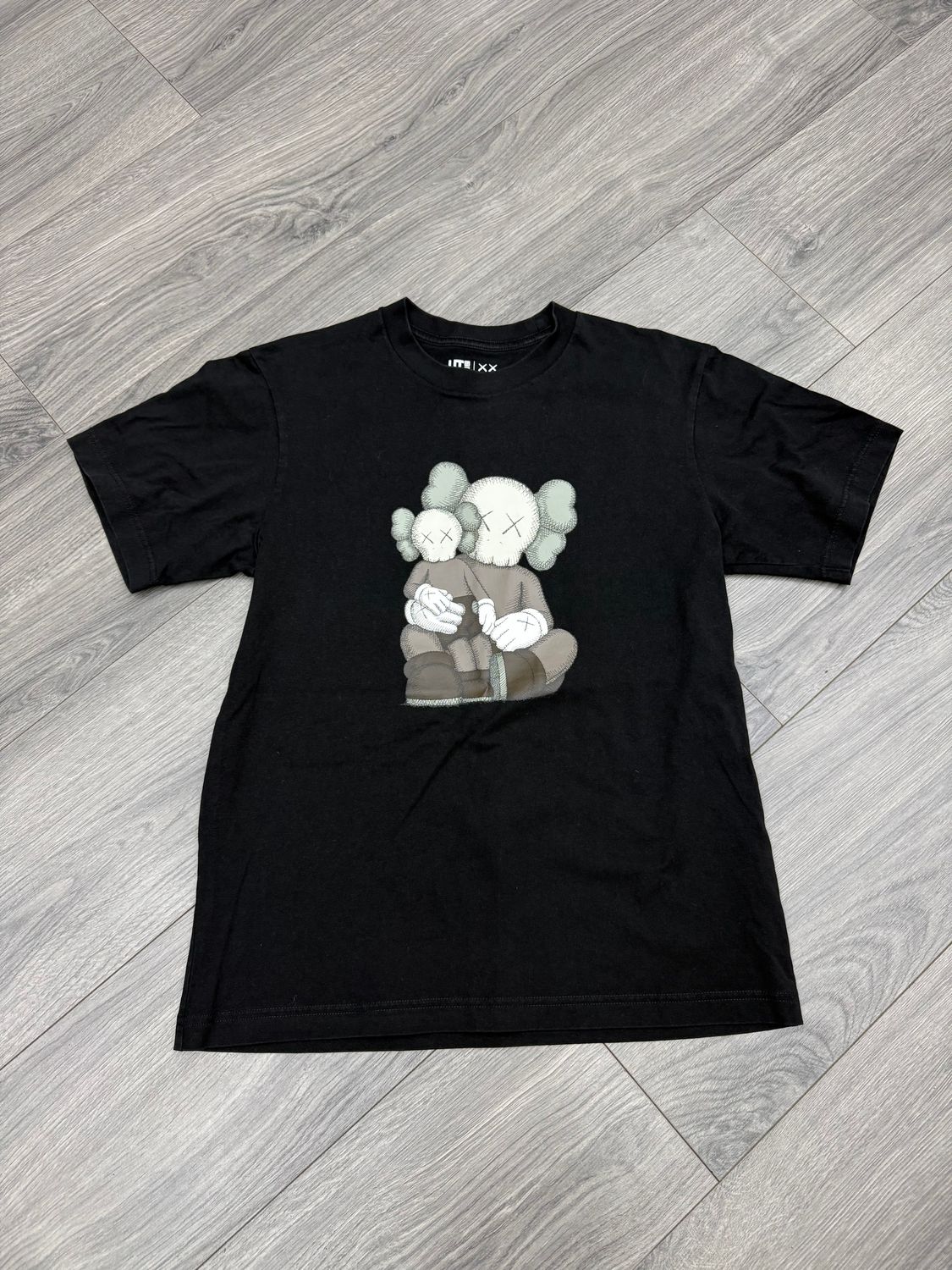 KAWS TEE “BLK”  (X-SMALL)  PRE-OWNED