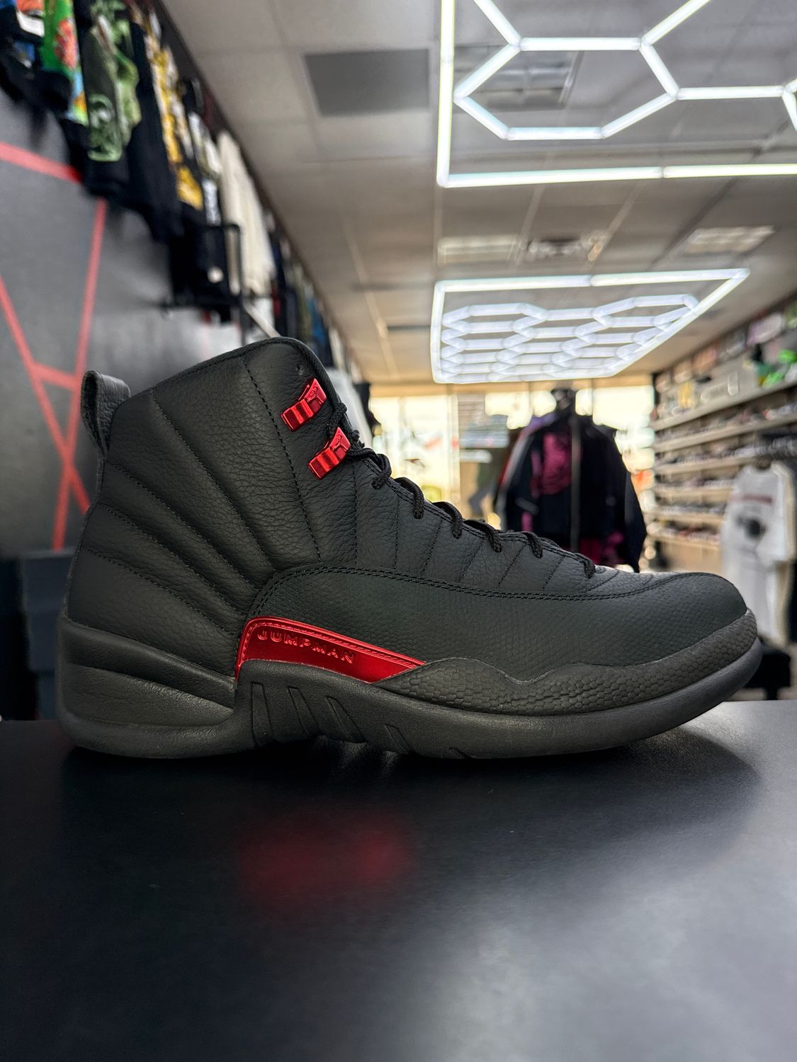 J12 “BLOODLINE”  (SZ 9.5)  USED/NO BOX