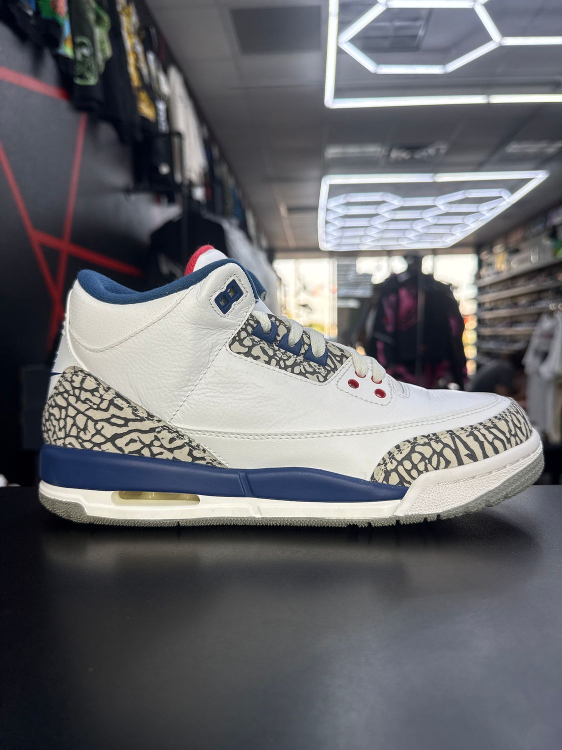 J3 “TRUE BLUE/2016”  (SZ 7Y / 8.5W)  USED/OG BOX