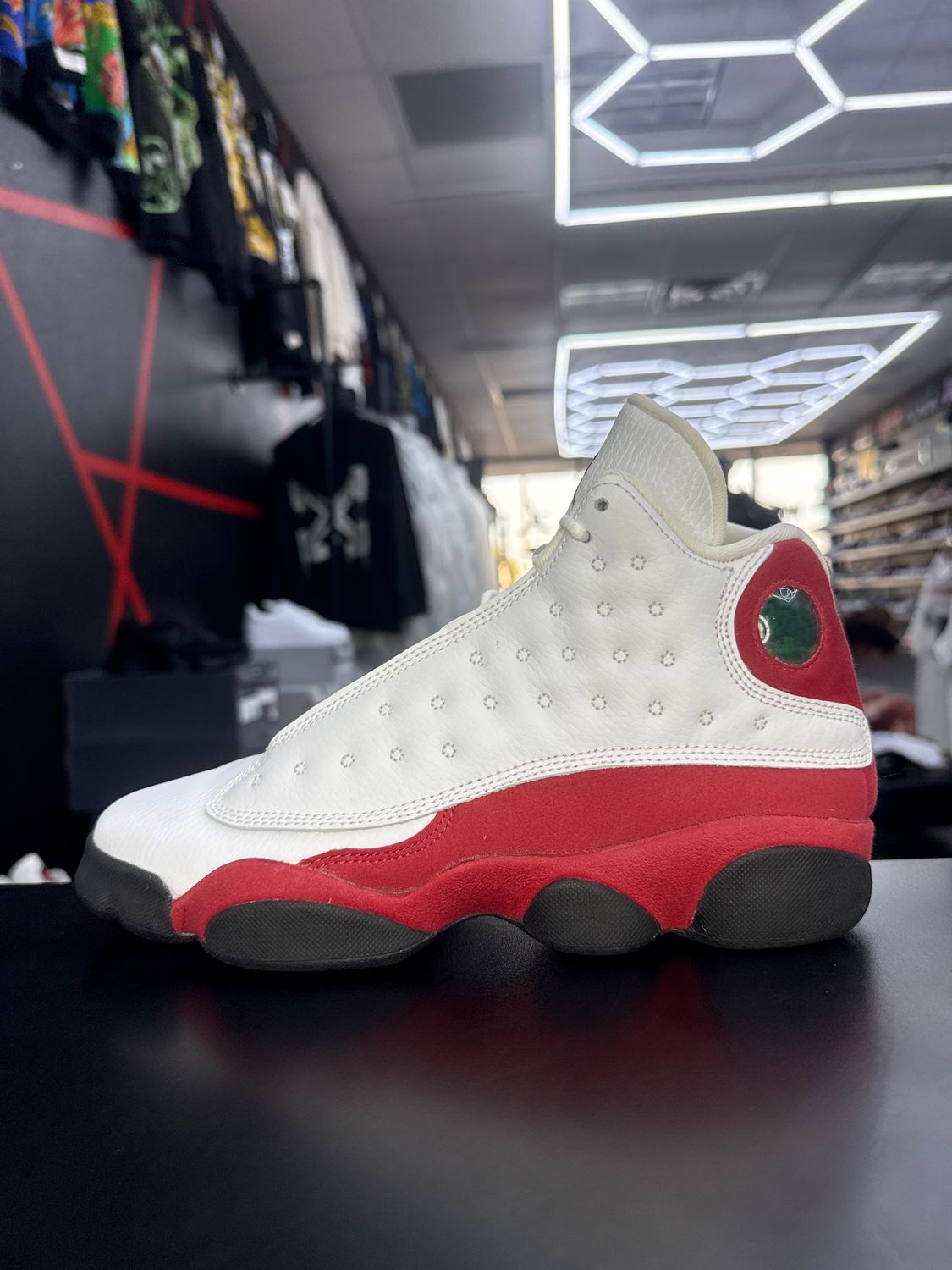 J13 “CHICAGO”  (SZ 7Y / 8.5W)  USED/OG ALL