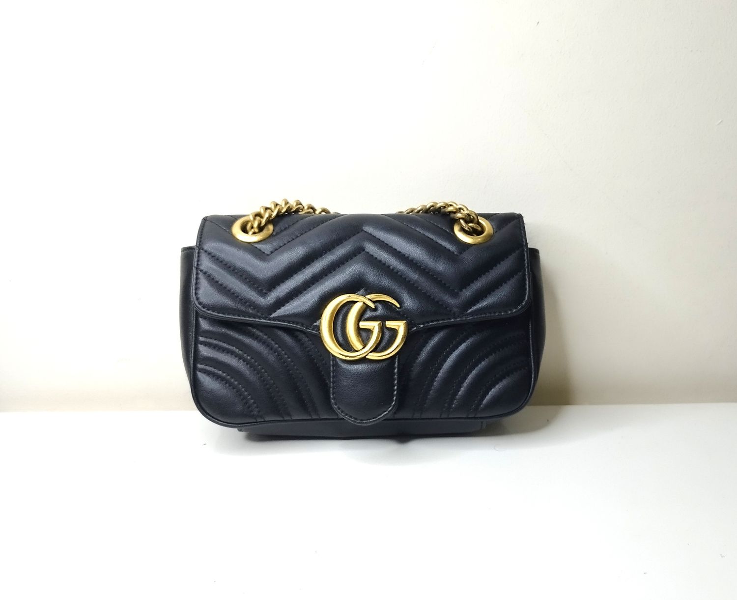 Vintage Black Small GG Marmont Chain Shoulder Bag