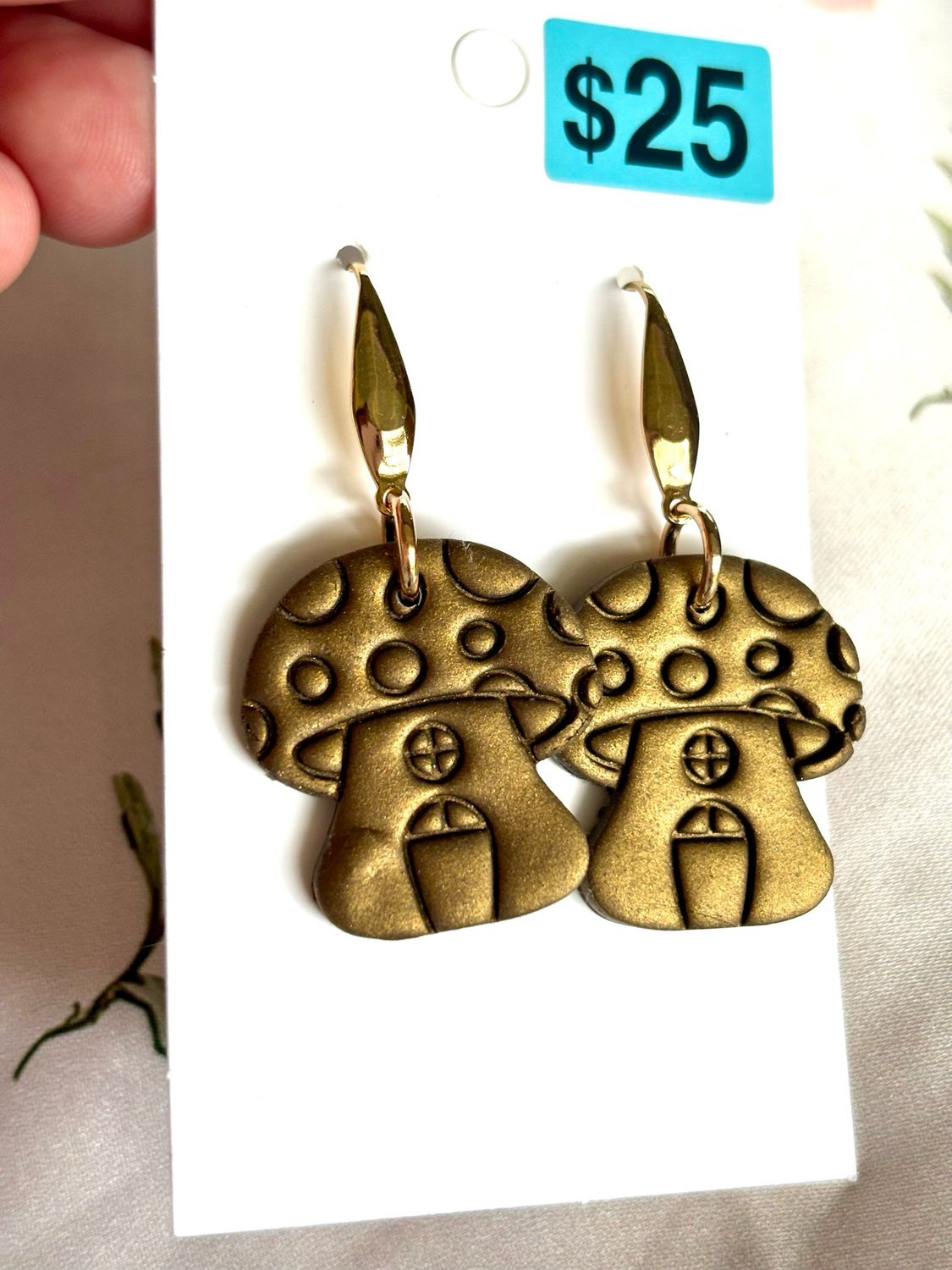 Mushroom Cottage -Gold Plated Hooks