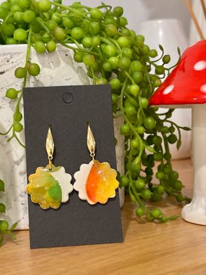 🍃 Autumn Petal Mismatch Earrings