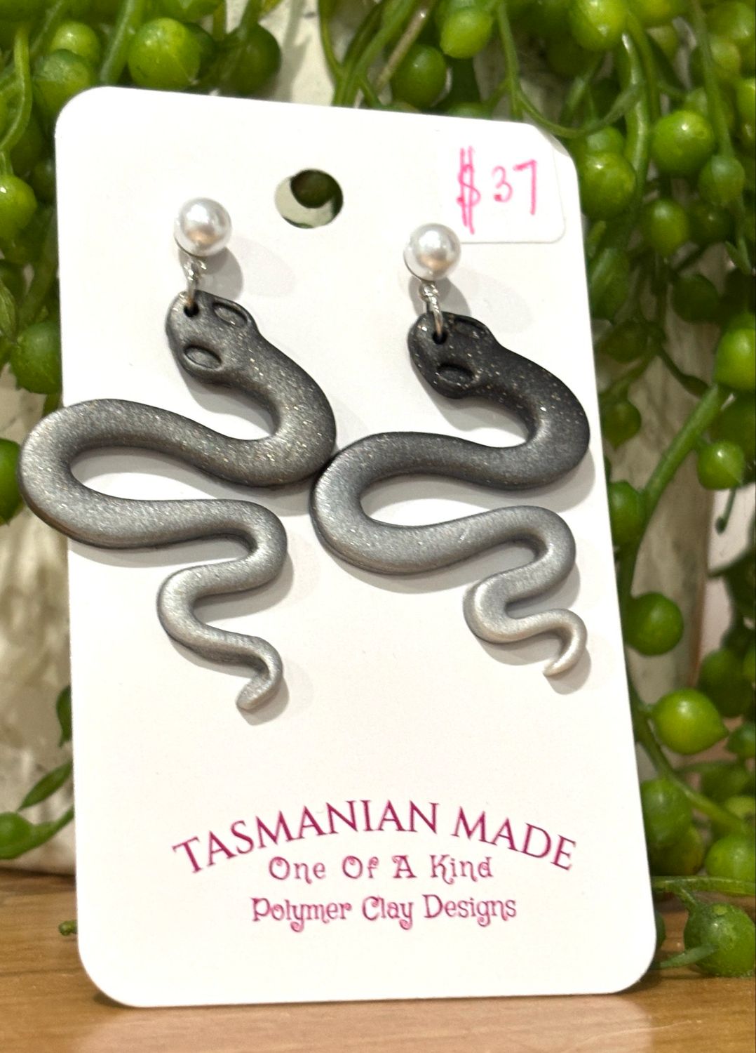Silver Pearl Stud Snakes