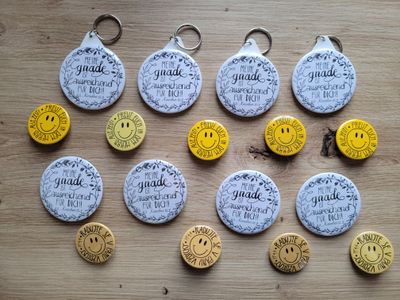 Buttons, Schlüsselanhänger und Magneten