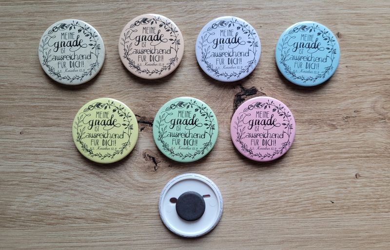 Kühlschrankmagnet 45mm "Gnade" (handgemacht) Kühlschrankmagnet 45mm "Gnade" (handgemacht)