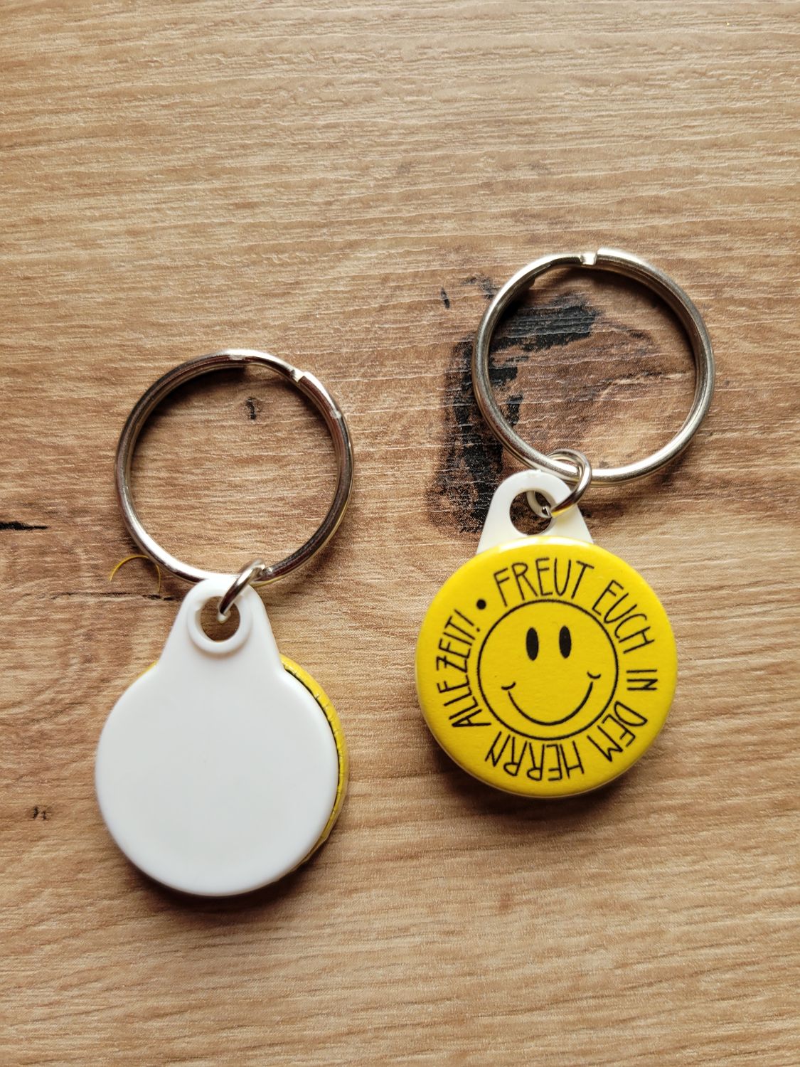 Handgemachter Schlüsselanhänger 25mm &quot;Jesus kommt&quot;