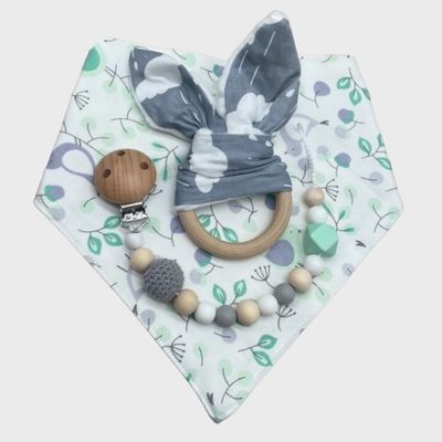 Baby Geschenkset, Nuggikette + Greifring + Halstuch