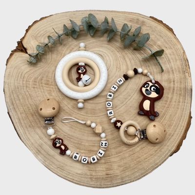 Geschenkset zur Geburt: Nuggikette + Greifring + Beisskette